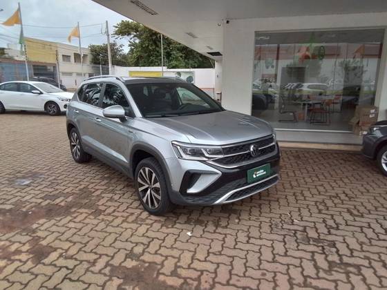 VOLKSWAGEN TAOS 1.4 250 TSI TOTAL FLEX HIGHLINE AUTOMÁTICO